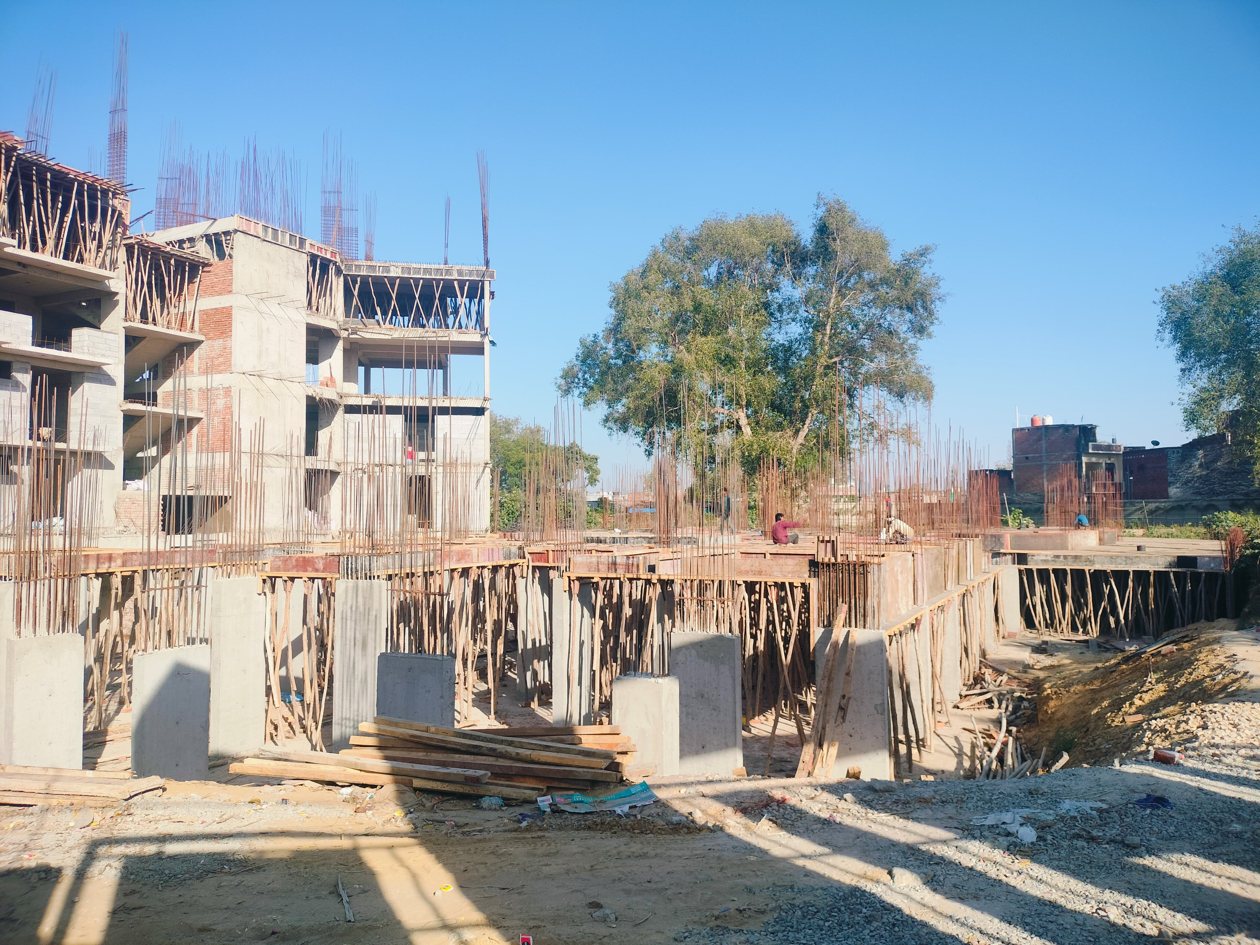 MAHALAKSHMI APARTMENTS